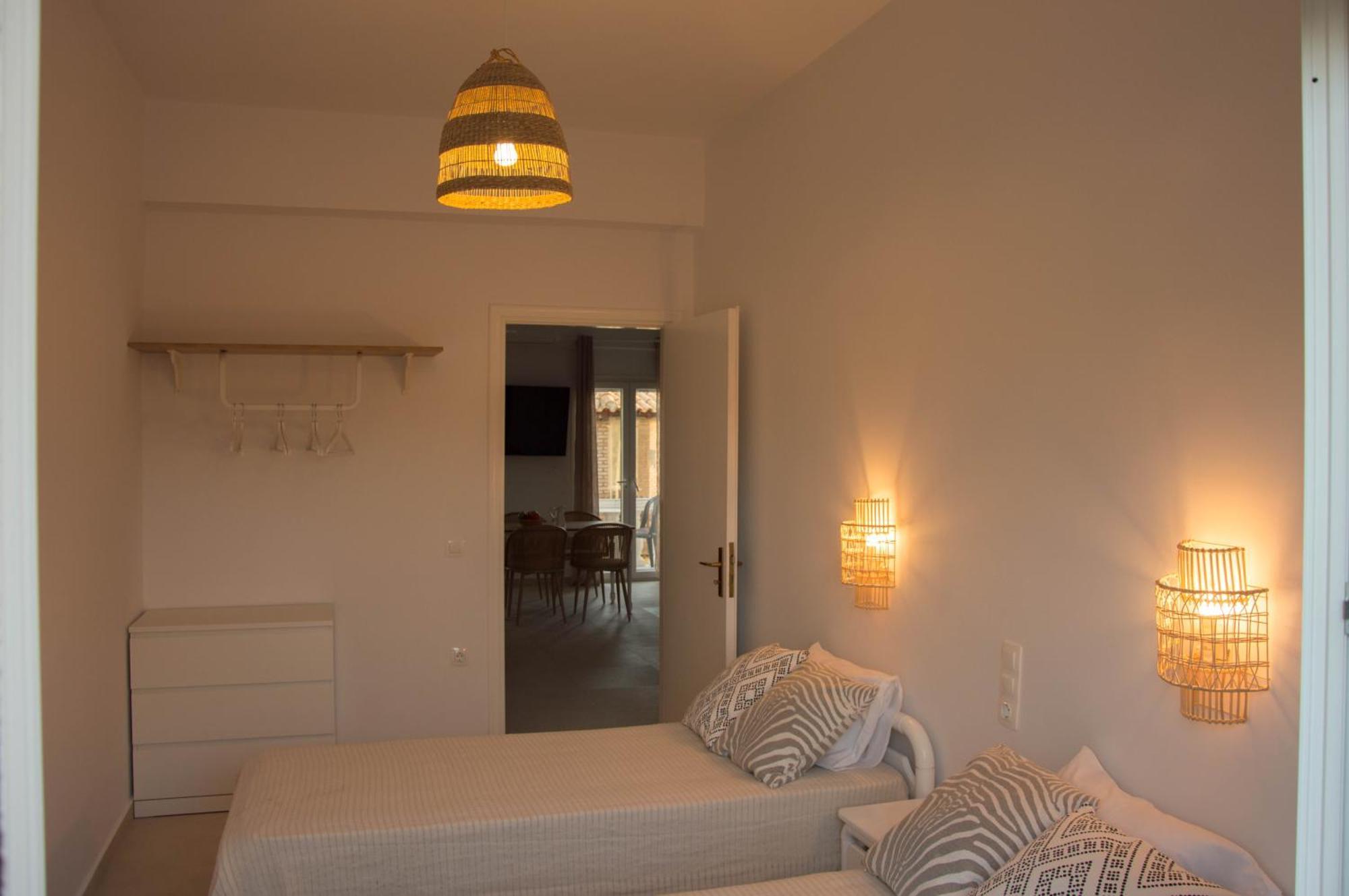 Aristidis Apartments Agios Georgios  Buitenkant foto