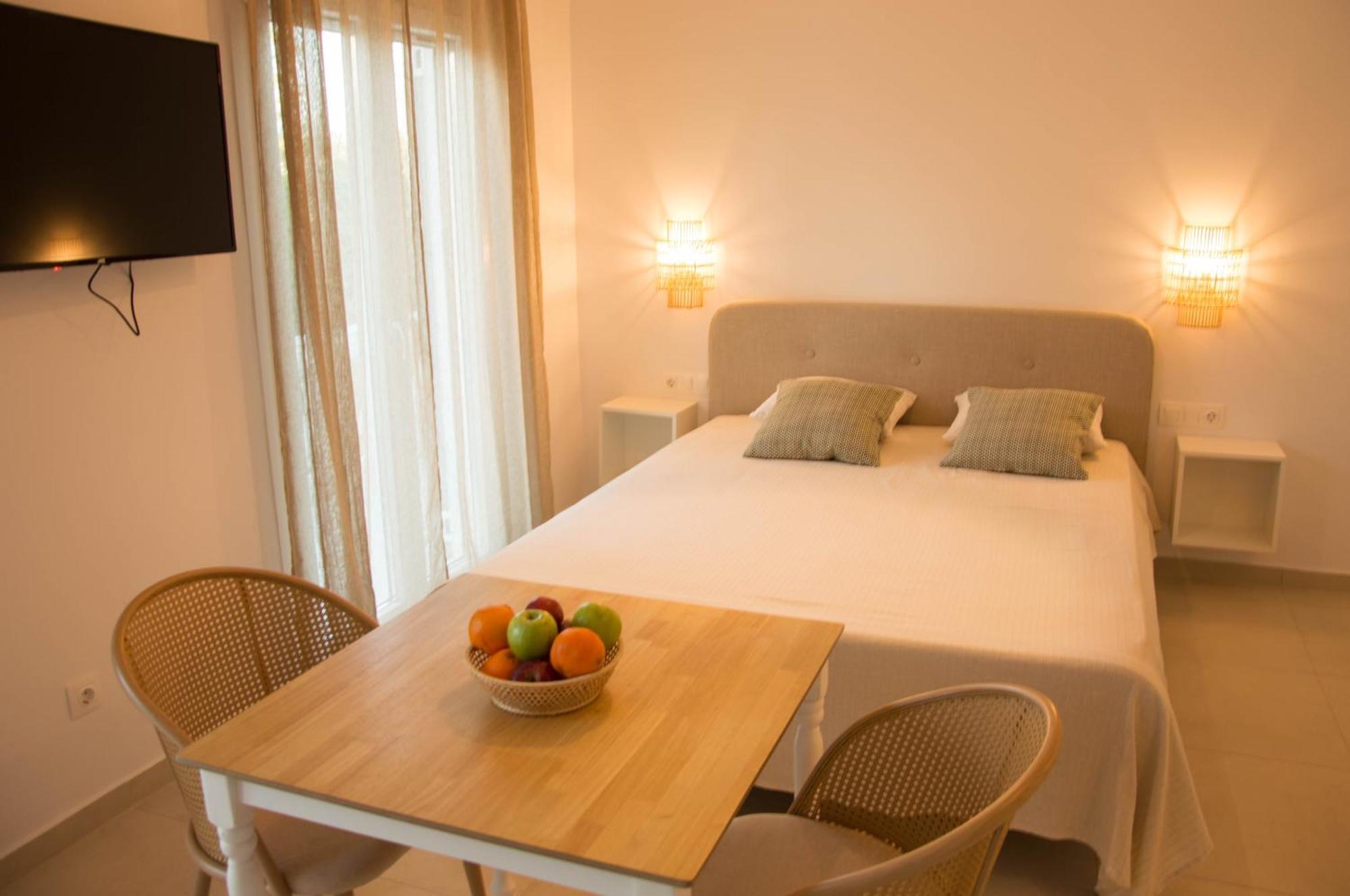 Aristidis Apartments Agios Georgios  Buitenkant foto